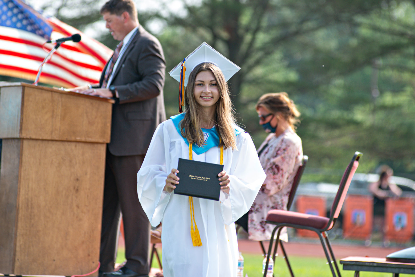 070820_nws_middlegrad